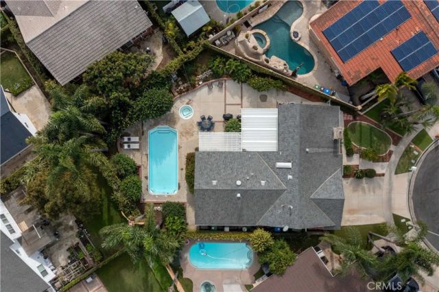 2502 W Adams Street, Santa Ana, CA 92704