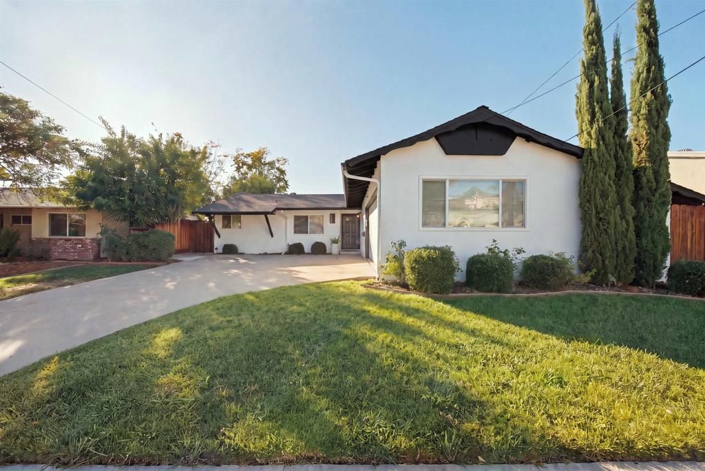 6250 Lake Arrowhead Drive, San Diego, CA 92119 — exterior