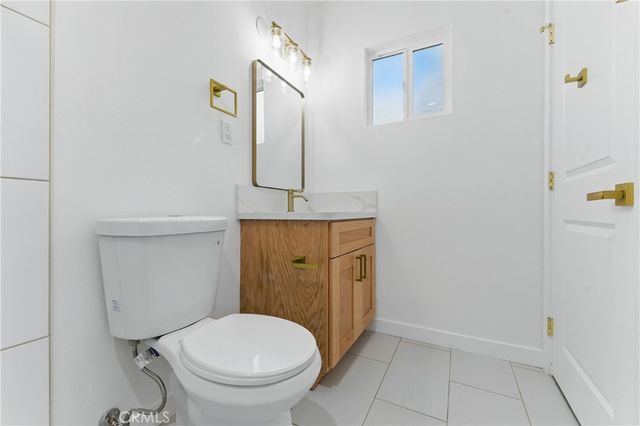 5171 S Wilton Place, Los Angeles, CA 90062