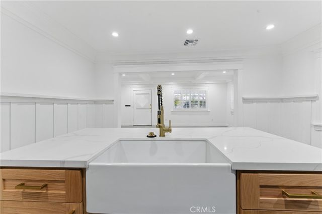 5171 S Wilton Place, Los Angeles, CA 90062