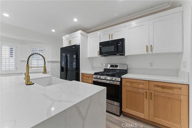 5171 S Wilton Place, Los Angeles, CA 90062