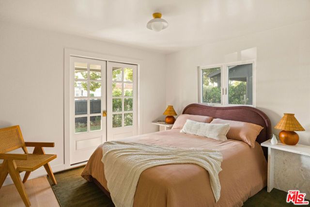 2916 Hillcrest Drive, Los Angeles, CA 90016