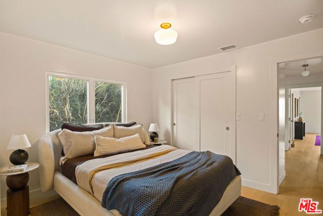 2916 Hillcrest Drive, Los Angeles, CA 90016