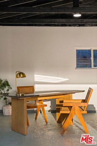 2916 Hillcrest Drive, Los Angeles, CA 90016