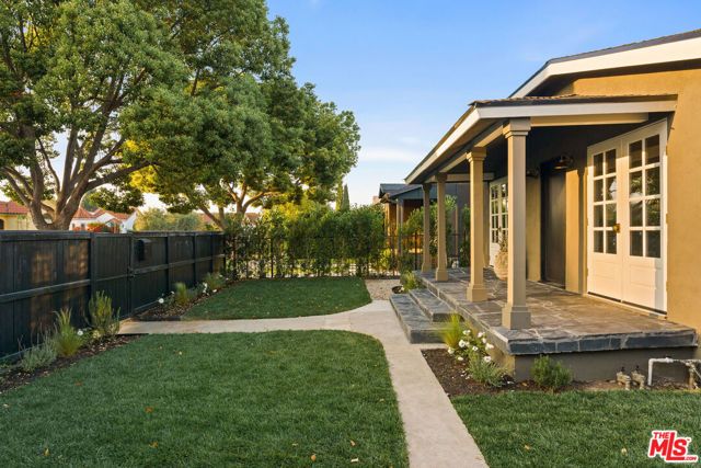 2916 Hillcrest Drive, Los Angeles, CA 90016