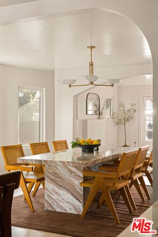 2916 Hillcrest Drive, Los Angeles, CA 90016