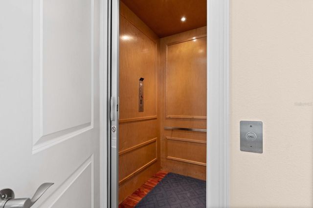 110 6TH STREET S, Bradenton Beach, FL 34217