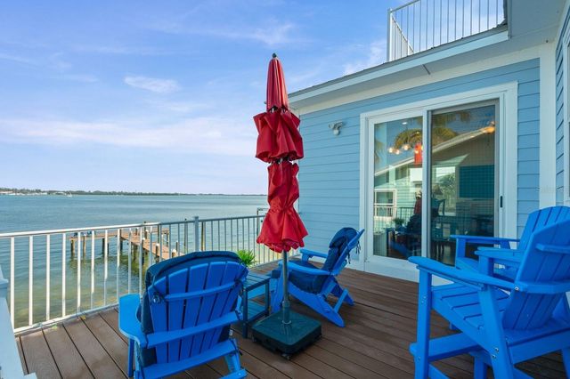 110 6TH STREET S, Bradenton Beach, FL 34217