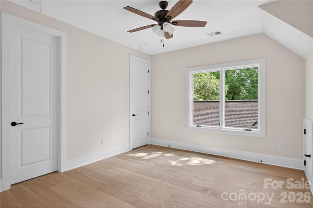 1600 E Barden Road, Charlotte, NC 28226