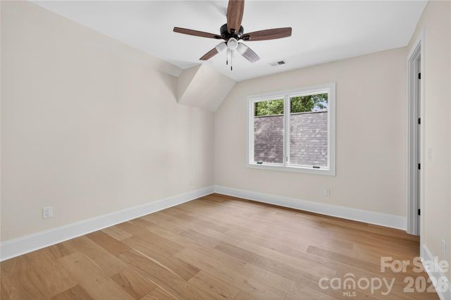 1600 E Barden Road, Charlotte, NC 28226