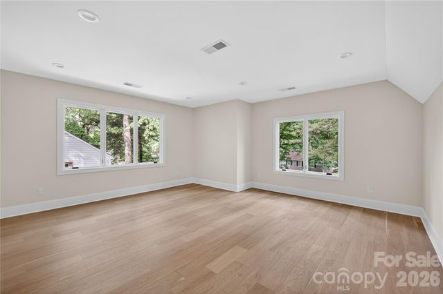 1600 E Barden Road, Charlotte, NC 28226