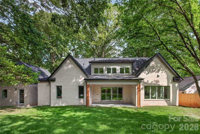 1600 E Barden Road, Charlotte, NC 28226