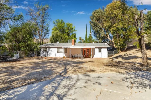 7055 Middlesbury Ridge Circle, West Hills, CA 91307