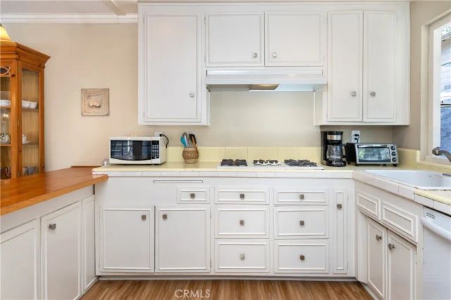 7055 Middlesbury Ridge Circle, West Hills, CA 91307