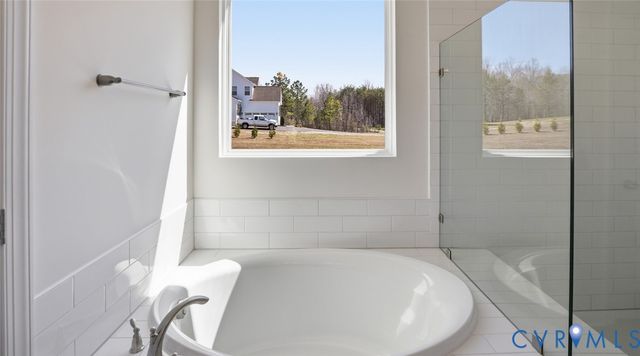 3726 Rocketts Ridge Dr, Sandy Hook, VA 23153