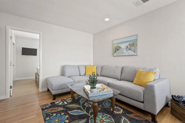 4725 Greene Street, San Diego, CA 92107
