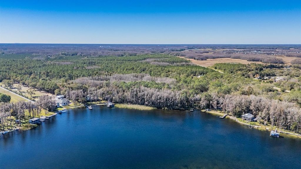 Image 2 of property listing at 5504 SUN UP ROAD, Land O Lakes, FL 34638