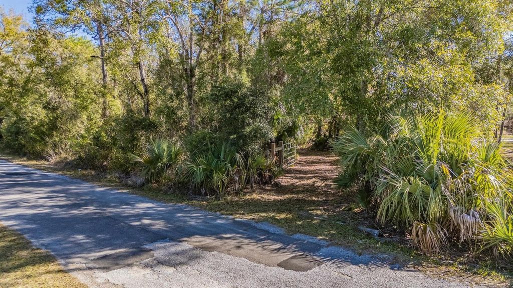 Image 16 of property listing at 5504 SUN UP ROAD, Land O Lakes, FL 34638