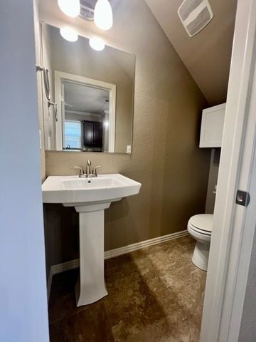 863 W North Street, Fayetteville, AR 72701