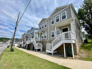 863 W North Street, Fayetteville, AR 72701