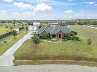 106 Lajitas Drive, Decatur, TX 76234