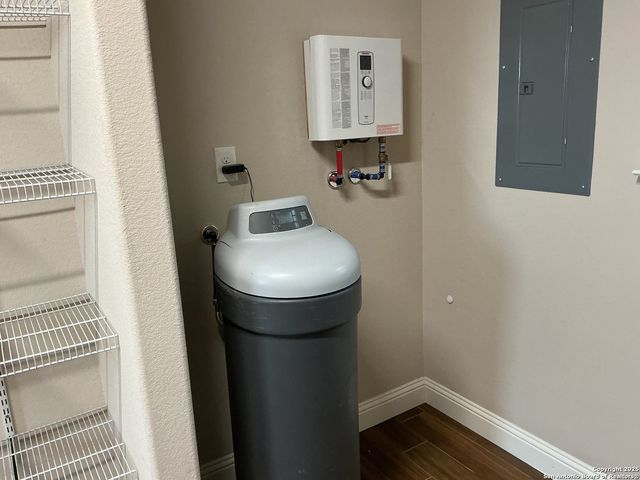 1524 freshwater, Bulverde, TX 78163