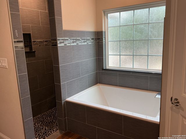 1524 freshwater, Bulverde, TX 78163