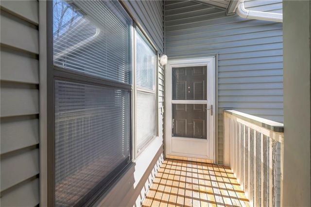 8848 W 106th Terrace, Overland Park, KS 66212