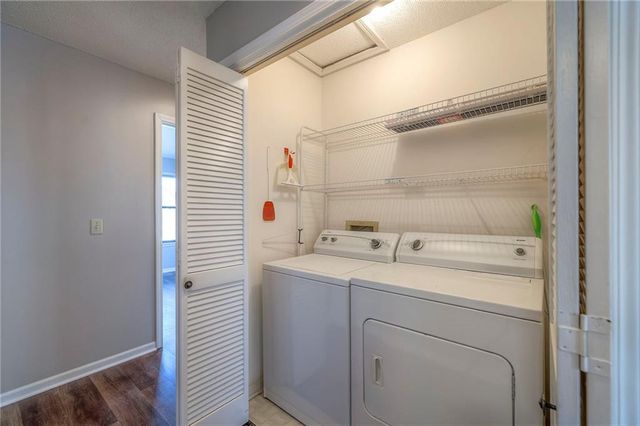 8848 W 106th Terrace, Overland Park, KS 66212