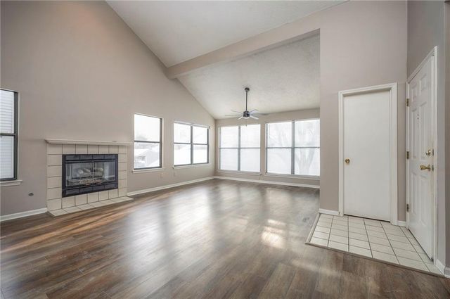 8848 W 106th Terrace, Overland Park, KS 66212