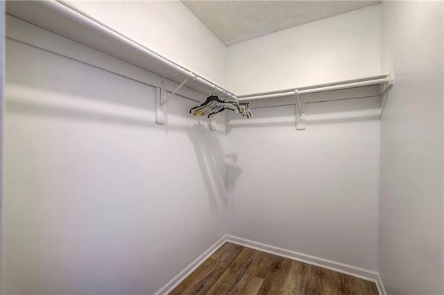 8848 W 106th Terrace, Overland Park, KS 66212