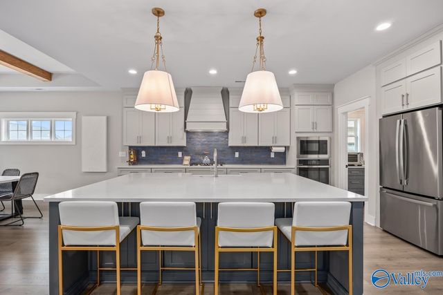 10 Hidden Grove Circle, Huntsville, AL 35803