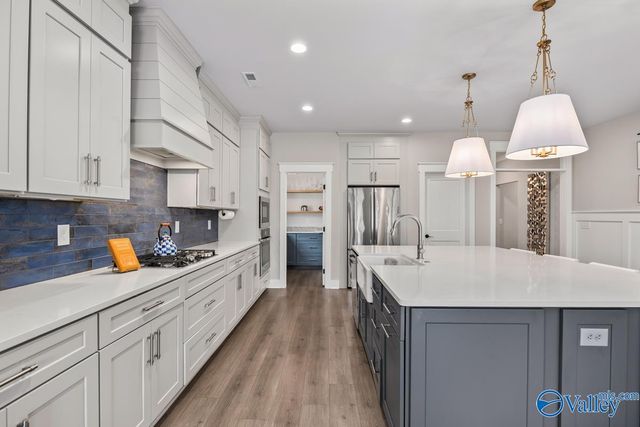 10 Hidden Grove Circle, Huntsville, AL 35803