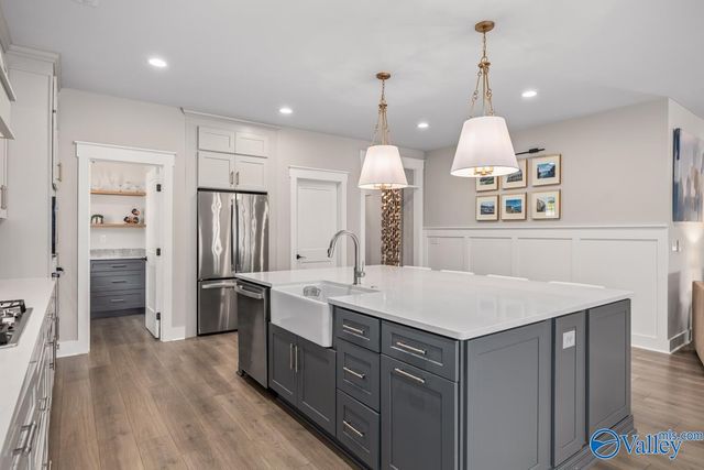 10 Hidden Grove Circle, Huntsville, AL 35803