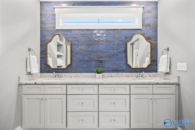 10 Hidden Grove Circle, Huntsville, AL 35803