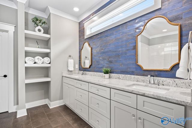 10 Hidden Grove Circle, Huntsville, AL 35803