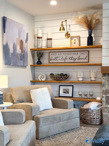 10 Hidden Grove Circle, Huntsville, AL 35803