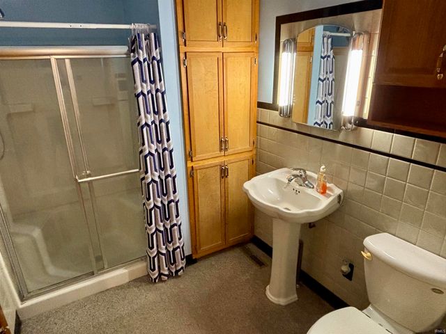 1210 S McKinley Ave Avenue, Princeton, IN 47670