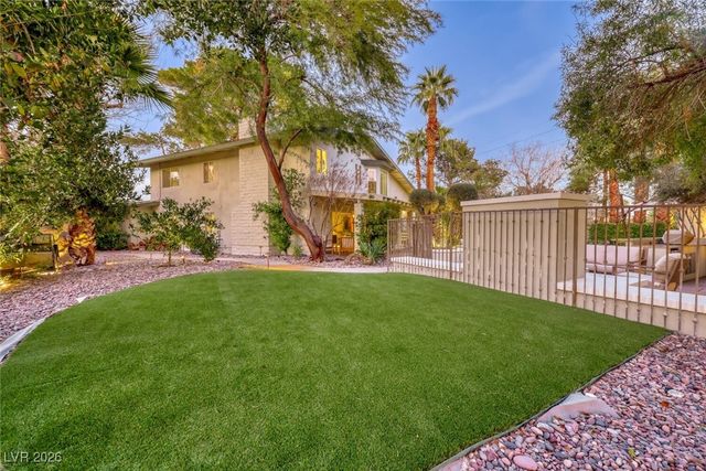 2301 Driftwood Drive, Las Vegas, NV 89107