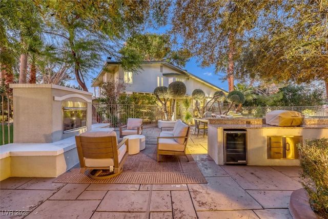 2301 Driftwood Drive, Las Vegas, NV 89107