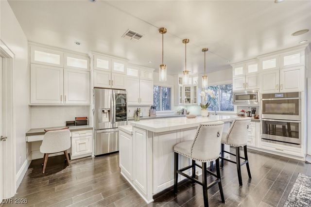 2301 Driftwood Drive, Las Vegas, NV 89107