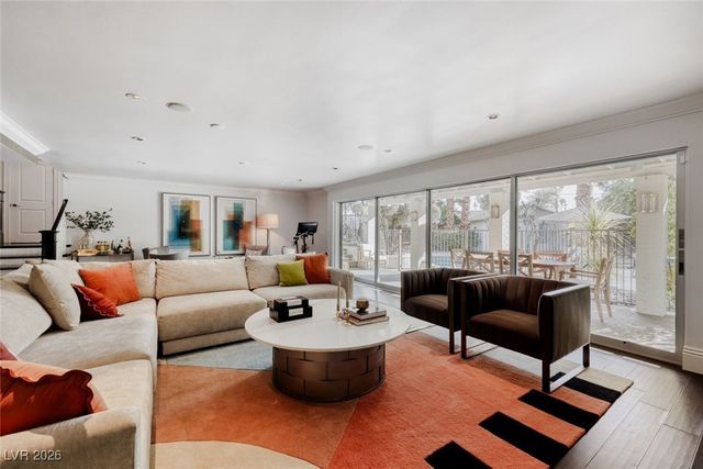 2301 Driftwood Drive, Las Vegas, NV 89107