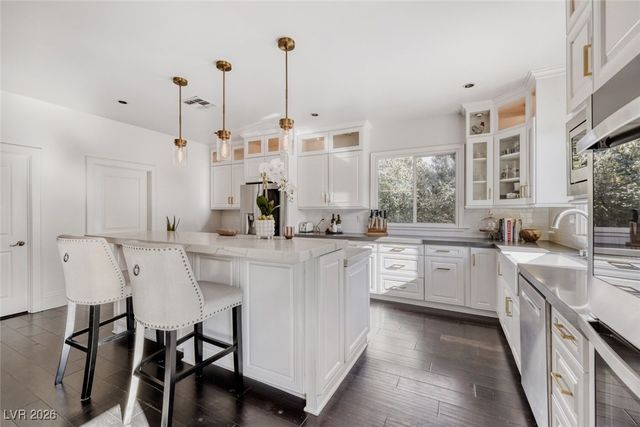 2301 Driftwood Drive, Las Vegas, NV 89107