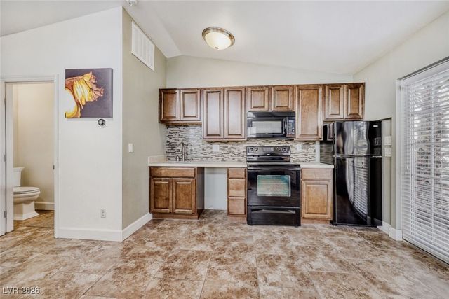 2301 Driftwood Drive, Las Vegas, NV 89107