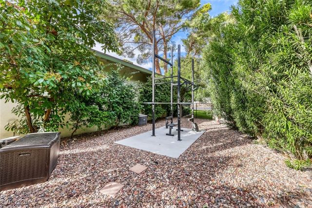 2301 Driftwood Drive, Las Vegas, NV 89107