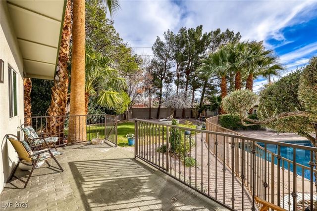 2301 Driftwood Drive, Las Vegas, NV 89107