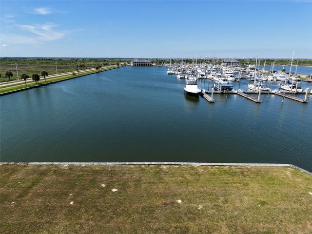 47 Shell Key, Hitchcock, TX 77563