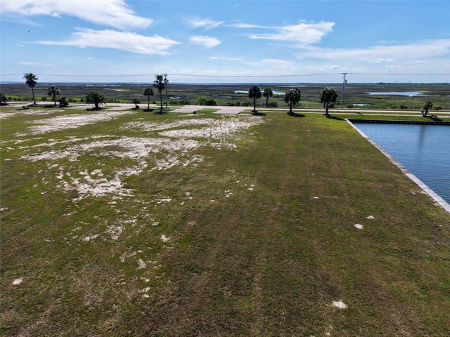 47 Shell Key, Hitchcock, TX 77563