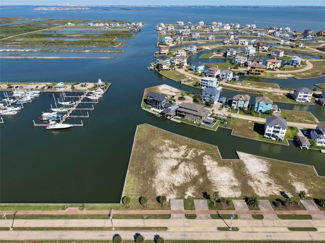 47 Shell Key, Hitchcock, TX 77563