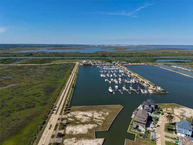 47 Shell Key, Hitchcock, TX 77563